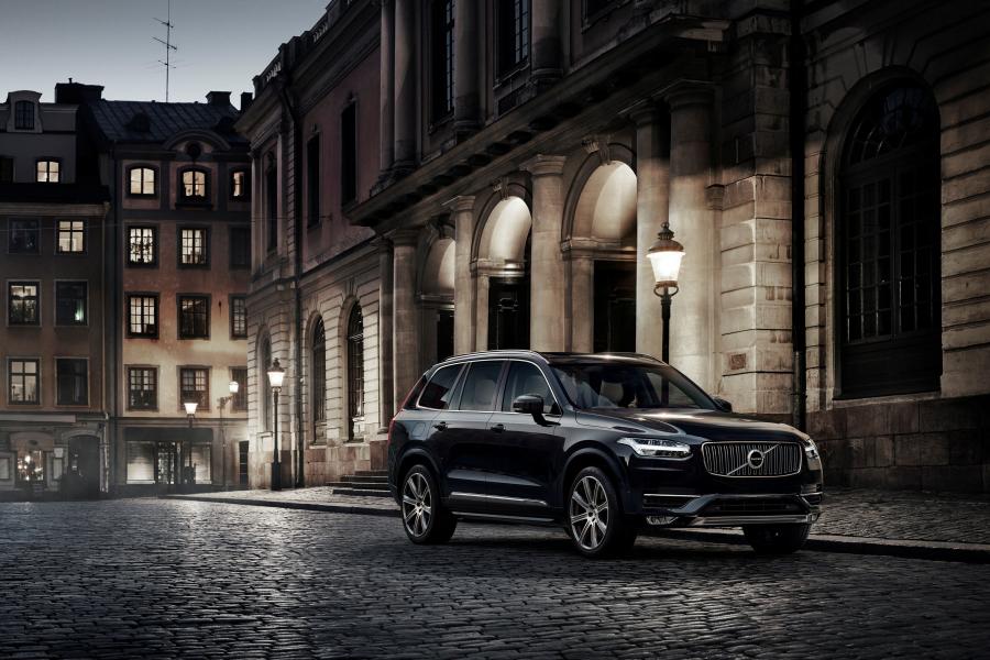  Volvo XC90 T6 AWD First Edition 2014 года  (фото 12 из 38)